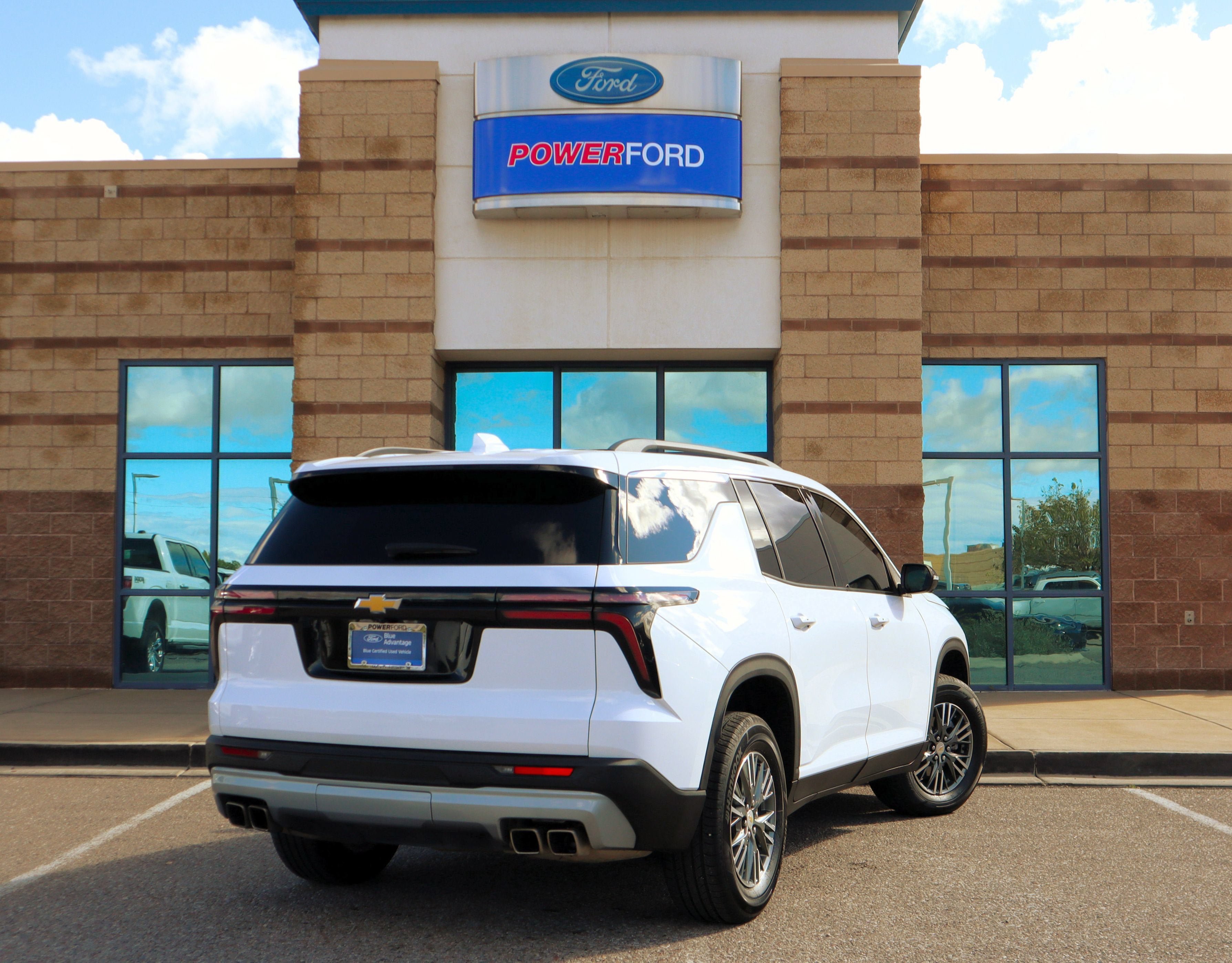Used 2024 Chevrolet Traverse LT AWD/4WD image 6