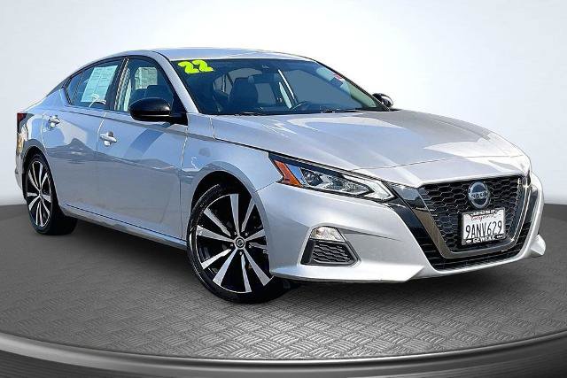 Used 2022 Nissan Altima 2.5 SR FWD image 12