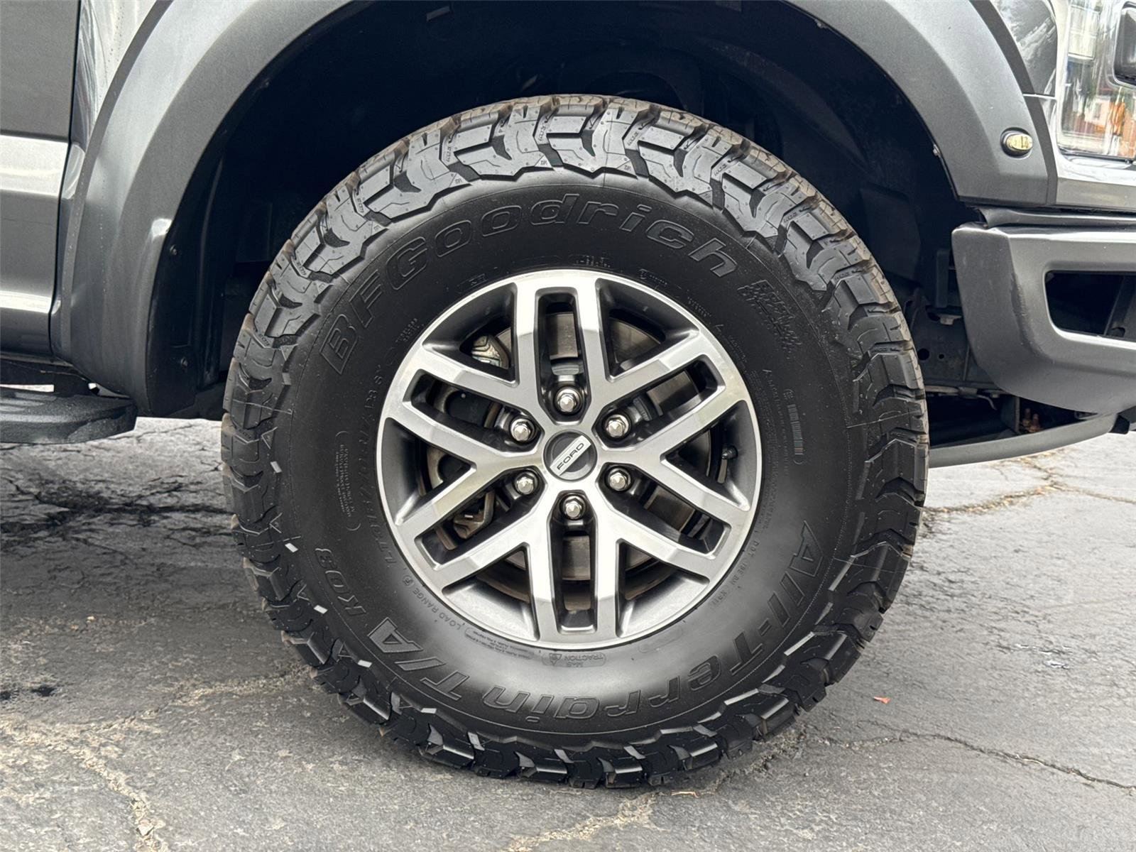 Certified 2018 Ford F150 Raptor w/ Equipment Group 802A Luxury AWD/4WD image 6