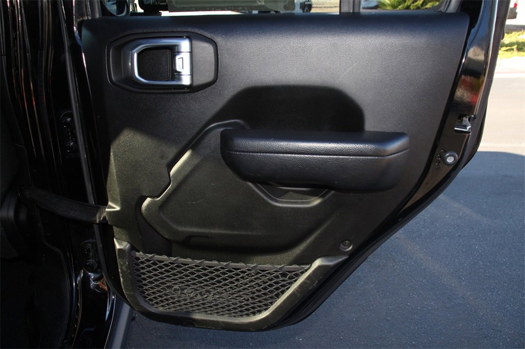 Used 2022 Jeep Gladiator Rubicon w/ LED Lighting Group image 26