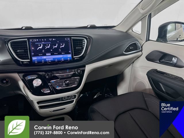 Used 2024 Chrysler Pacifica Touring-L AWD/4WD image 25