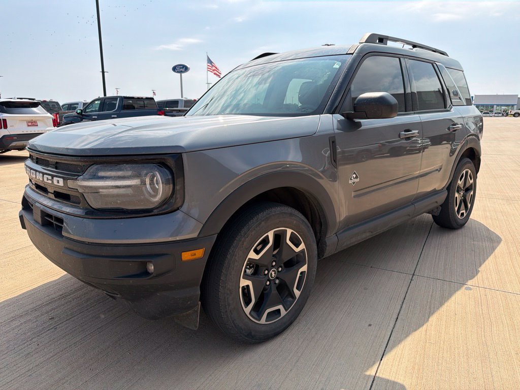 Certified 2024 Ford Bronco Sport Outer Banks w/ Tech Package AWD/4WD image 3