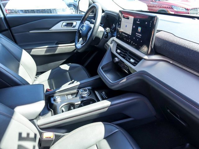 Certified 2025 Ford Explorer Active w/ Active Comfort Package AWD/4WD image 34