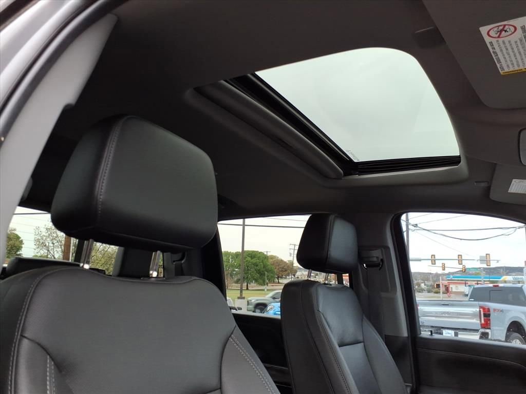 Used 2023 Chevrolet Silverado 2500 LTZ w/ LTZ Texas Edition image 11