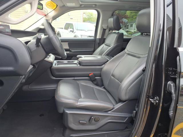 Certified 2025 Ford Expedition Active AWD/4WD image 12