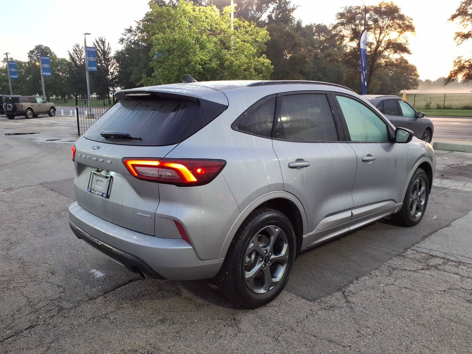 Certified 2024 Ford Escape ST-Line AWD/4WD image 3