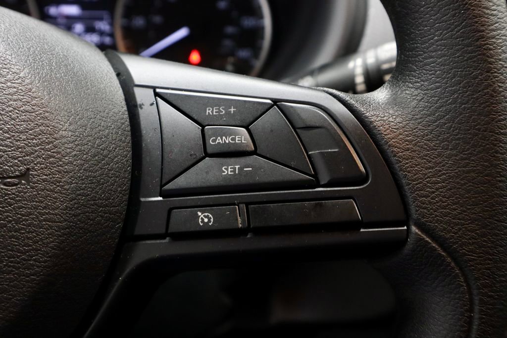 Used 2025 Nissan Kicks Play S image 29