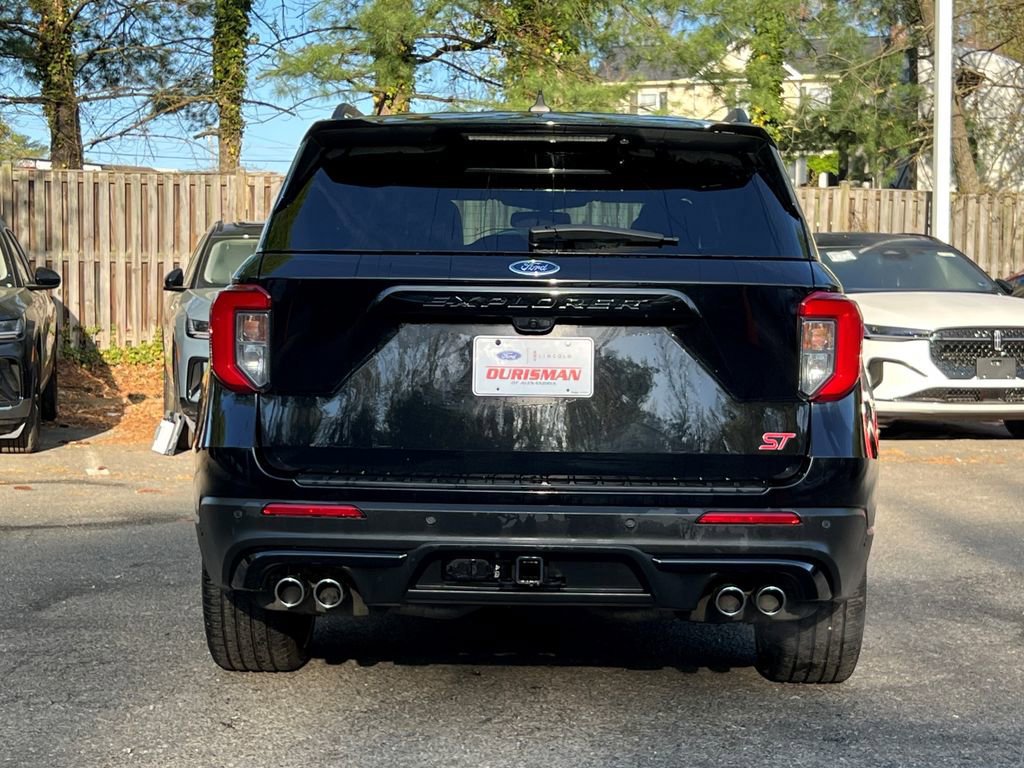 Certified 2024 Ford Explorer ST w/ Equipment Group 401A AWD/4WD image 4