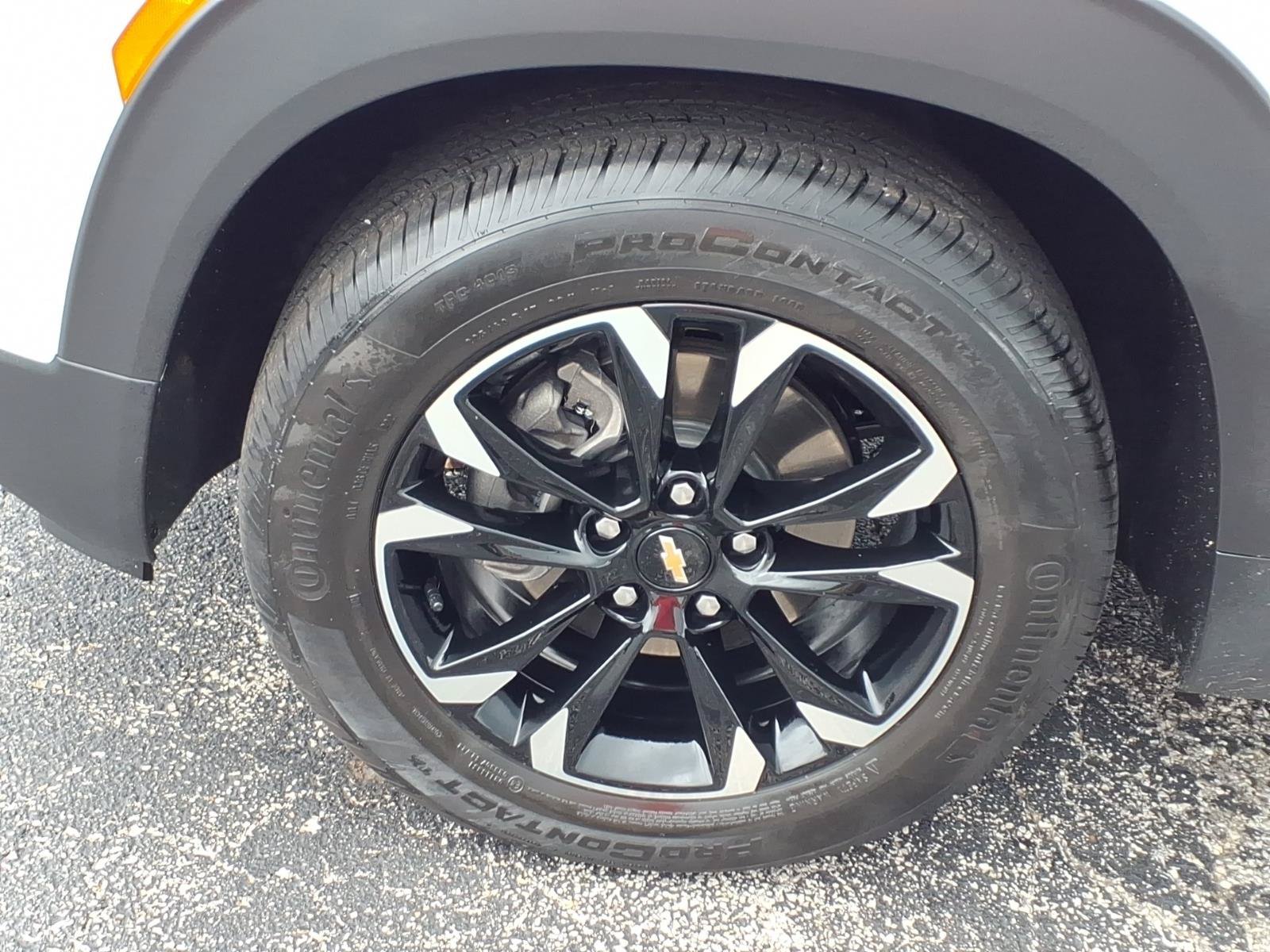 Used 2023 Chevrolet TrailBlazer LT w/ Convenience Package FWD image 31