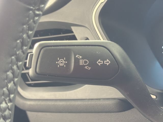 Certified 2022 Ford Escape SE w/ SE Sport Appearance Package FWD image 12