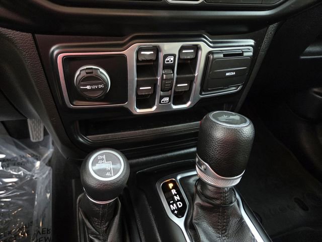 Used 2022 Jeep Wrangler Unlimited Sport image 13