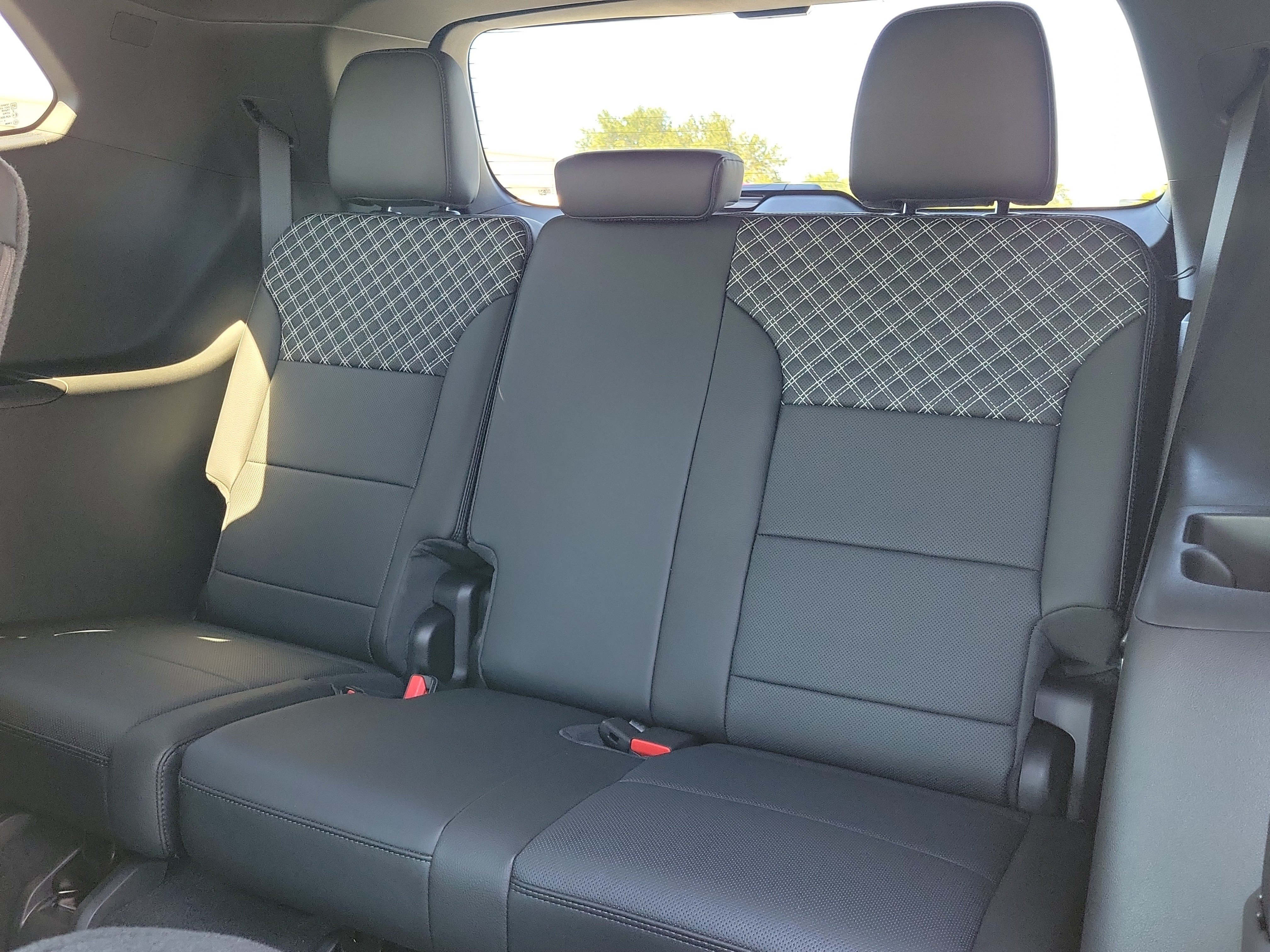 Used 2026 GMC Acadia Denali w/ Super Cruise Package FWD image 12