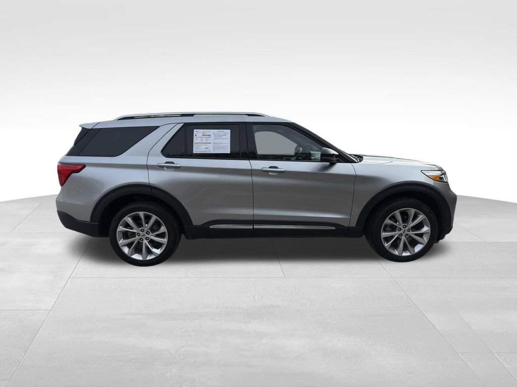Certified 2023 Ford Explorer Platinum w/ Technology Package image 4