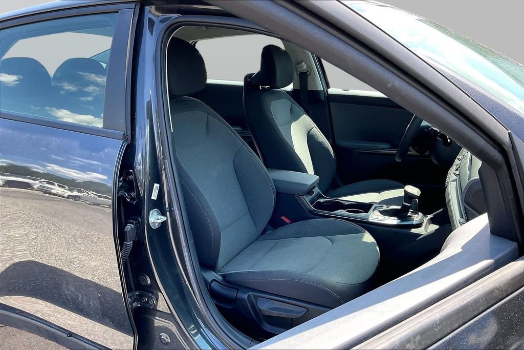 Used 2025 Kia K4 FWD image 7