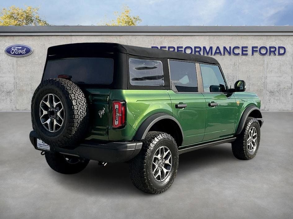 Certified 2023 Ford Bronco Badlands AWD/4WD image 5