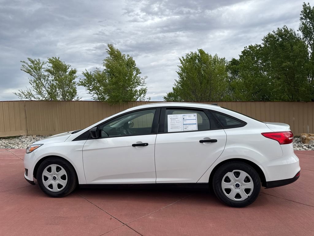 Certified 2018 Ford Focus S FWD image 2