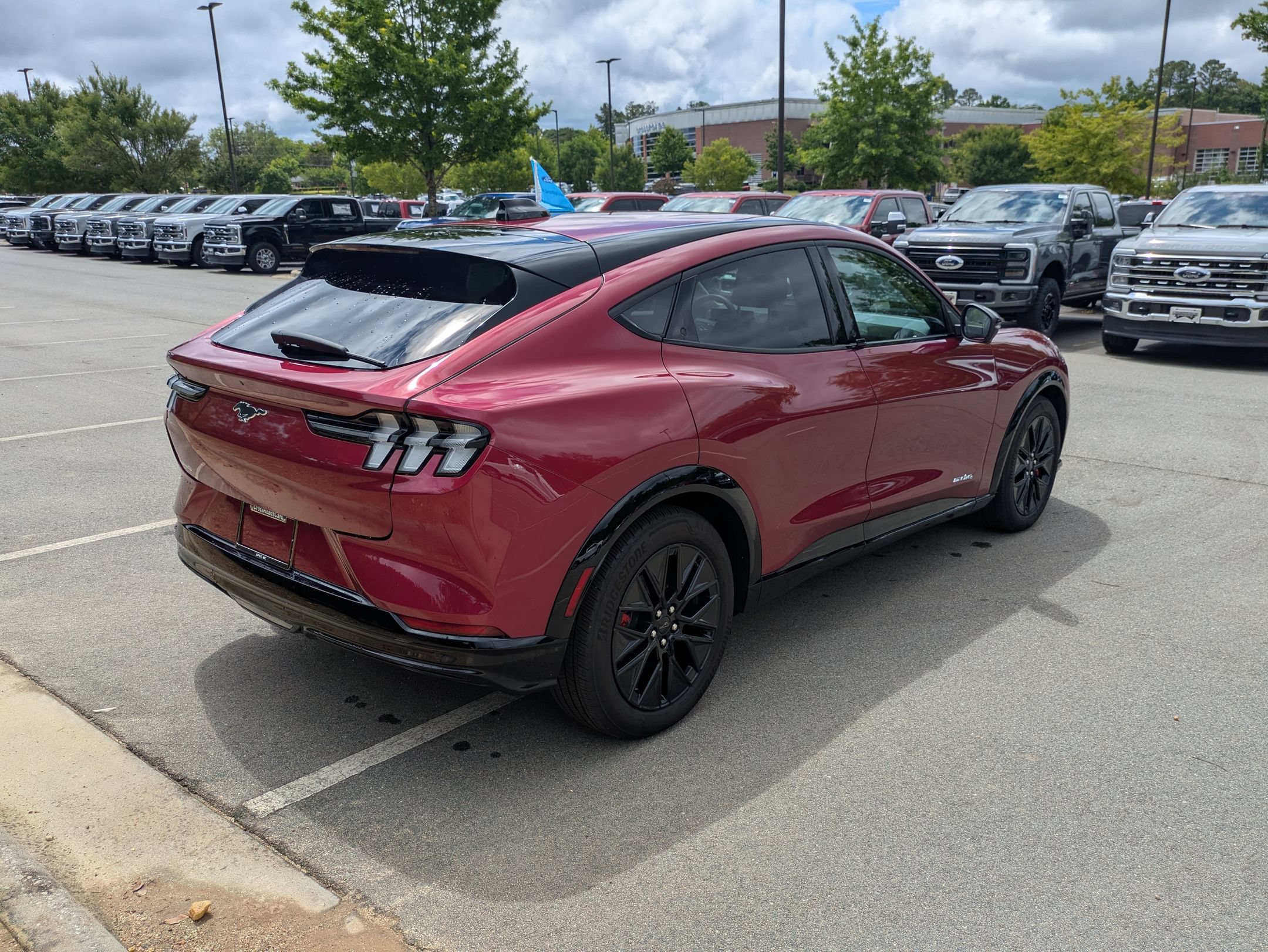Certified 2025 Ford Mustang Mach-E Premium w/ Sport Appearance Package AWD/4WD image 4