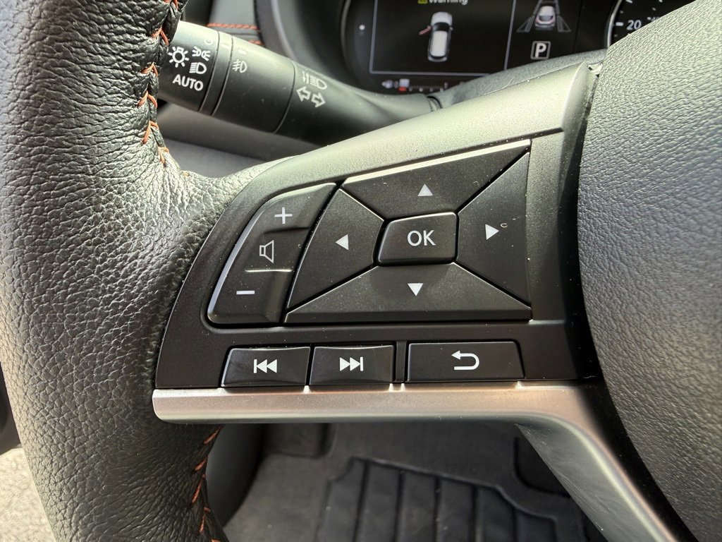 Used 2022 Nissan Kicks SR w/ Premium Package image 10