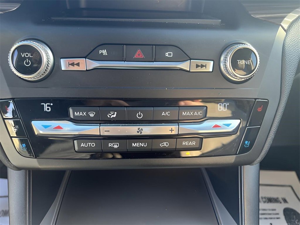 Certified 2020 Ford Explorer Limited image 18