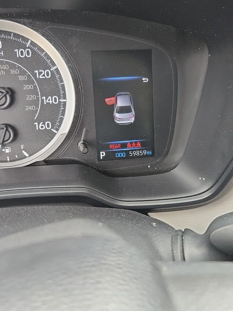 Used 2021 Toyota Corolla LE image 15