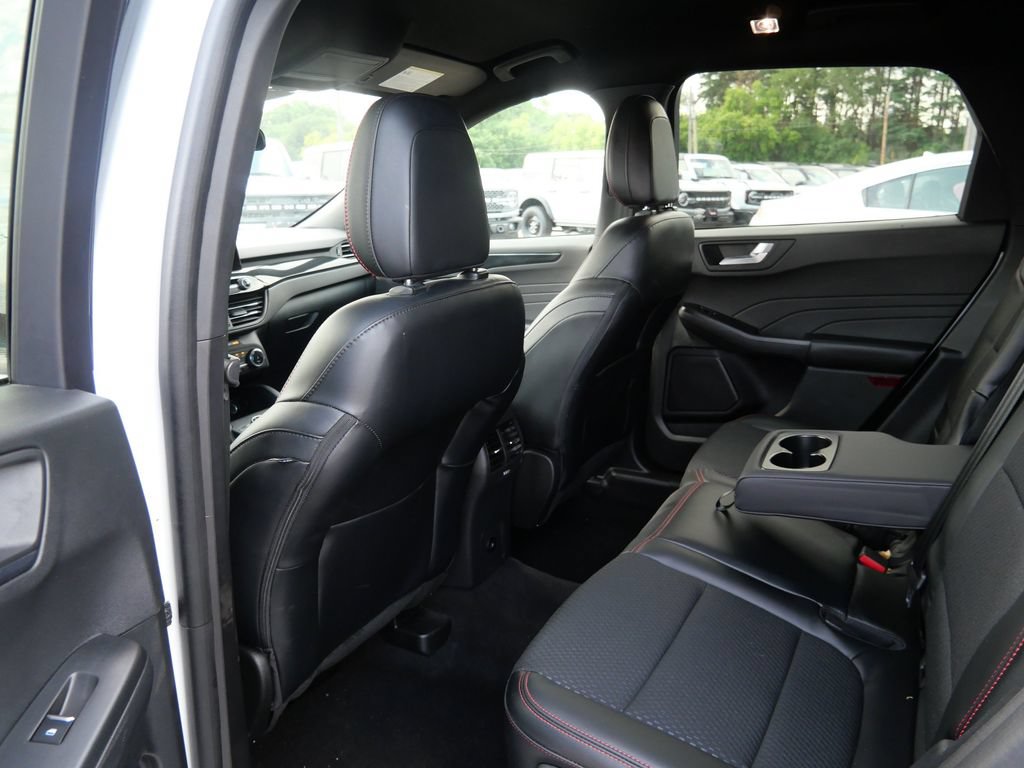 Certified 2023 Ford Escape ST-Line AWD/4WD image 15