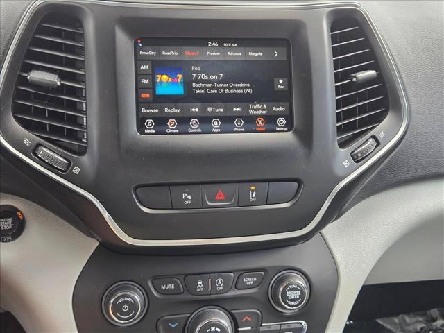 Used 2021 Jeep Cherokee Latitude Lux FWD image 12