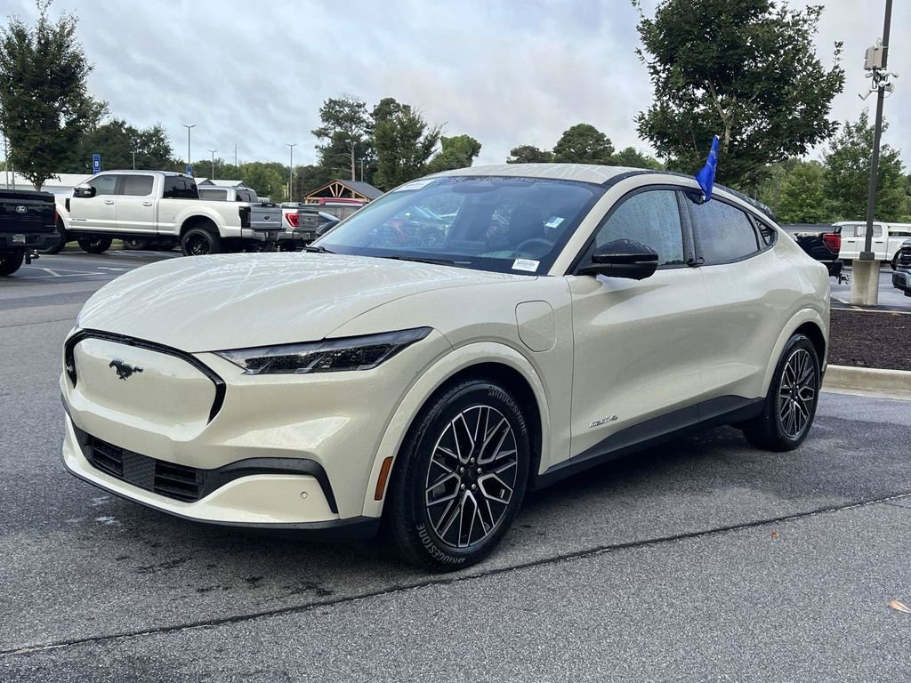 Certified 2025 Ford Mustang Mach-E Premium AWD/4WD image 7