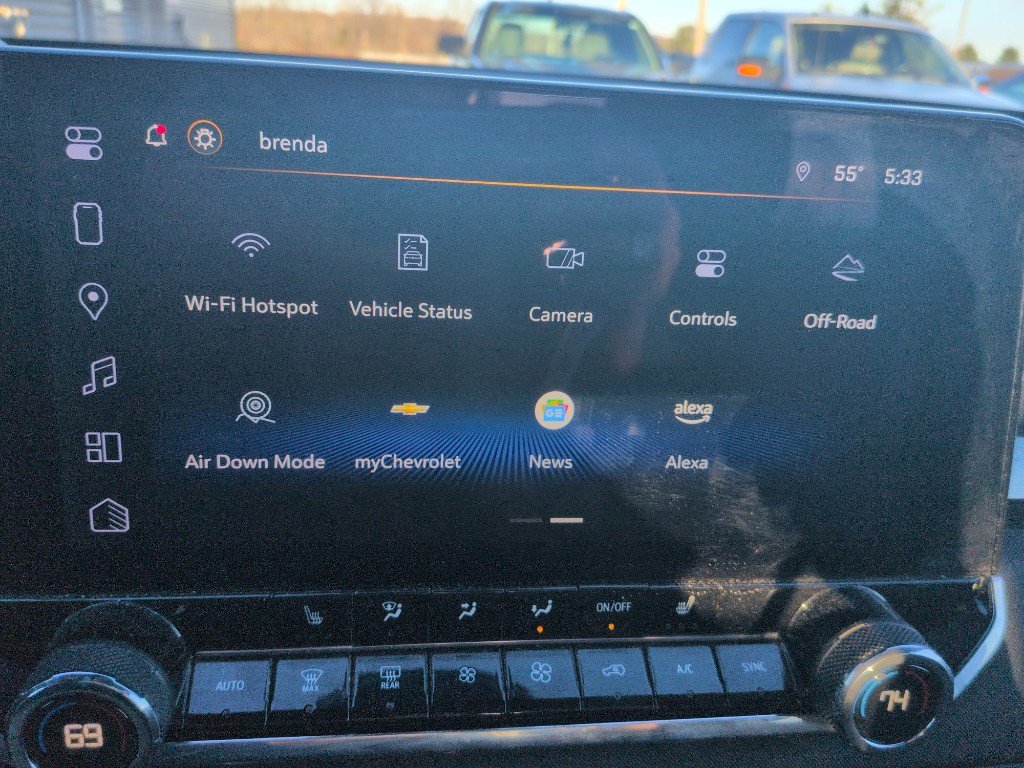 Used 2023 Chevrolet Colorado Z71 w/ Z71 Convenience Package 2 image 10