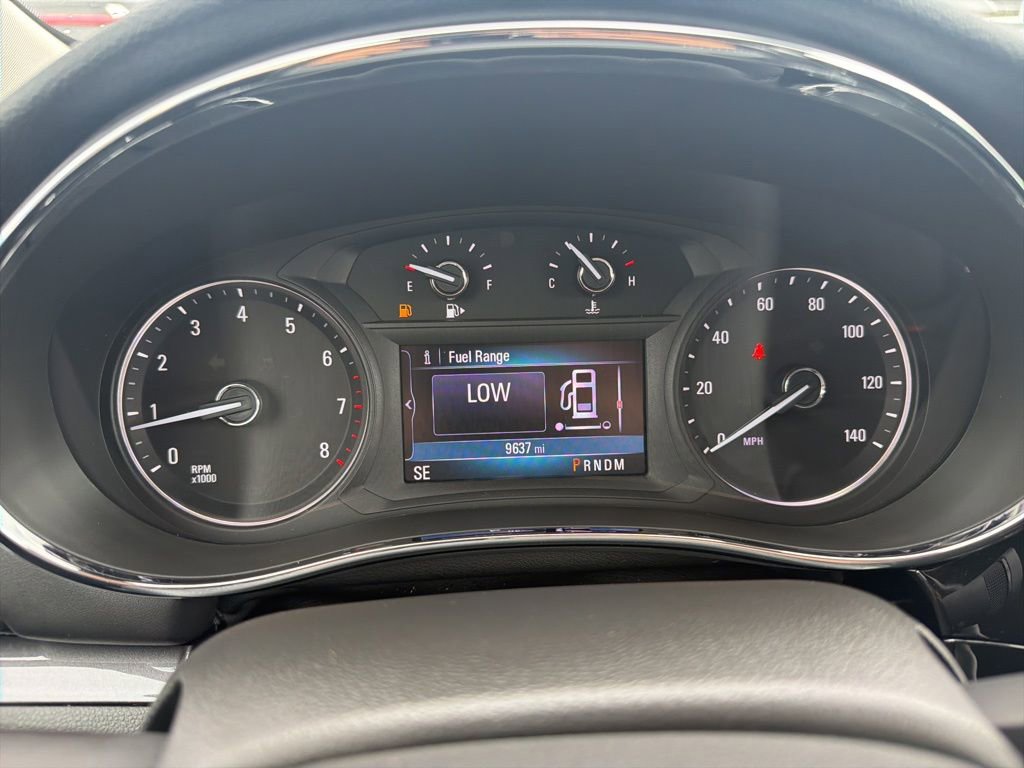 Used 2022 Buick Encore Preferred AWD/4WD image 24