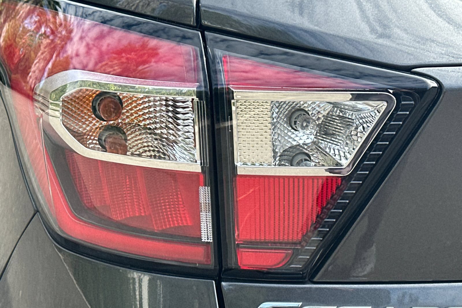 Certified 2018 Ford Escape Titanium FWD image 47