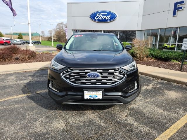 Certified 2022 Ford Edge Titanium AWD/4WD image 2
