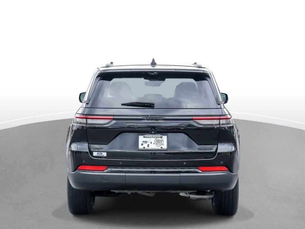 Used 2023 Jeep Grand Cherokee Limited w/ Luxury Tech Group II AWD/4WD image 4