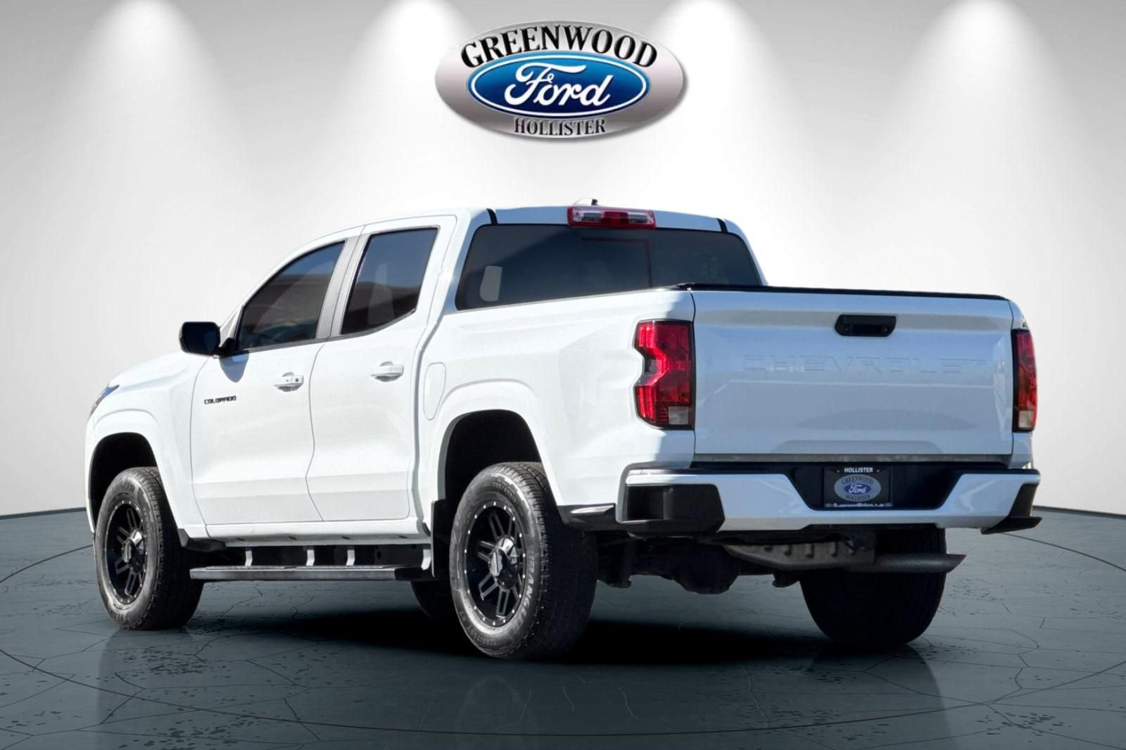 Used 2023 Chevrolet Colorado LT w/ LT Convenience Package image 6