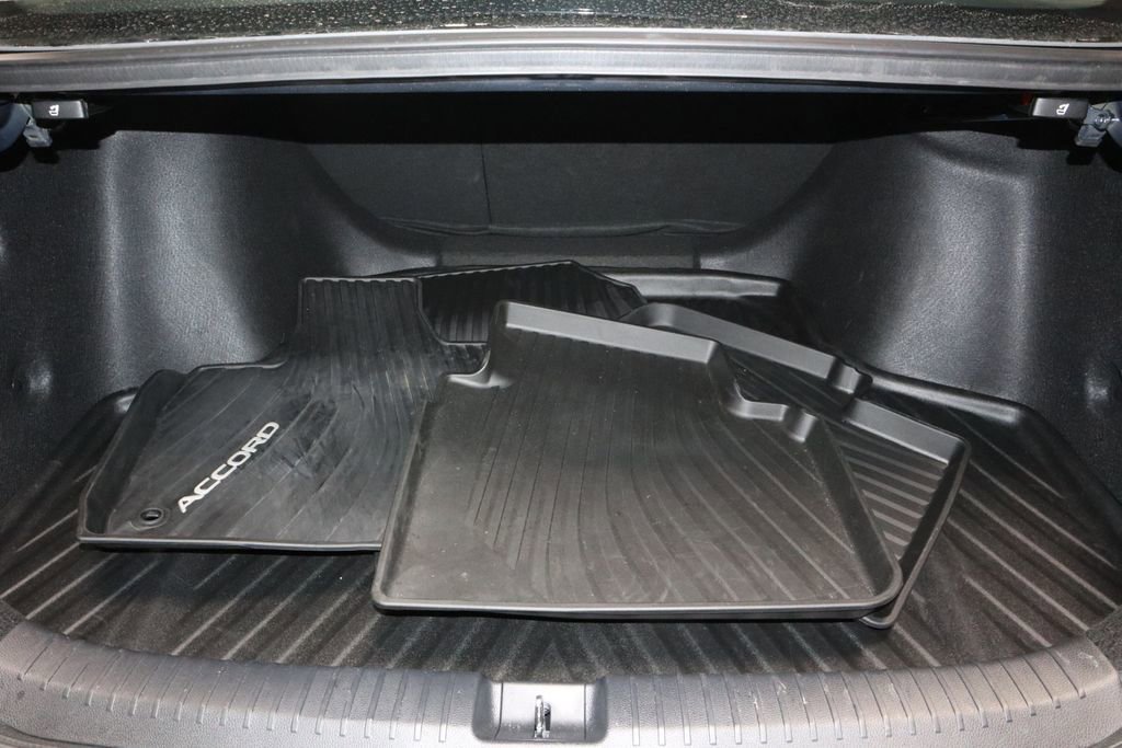 Used 2025 Honda Accord Touring image 16