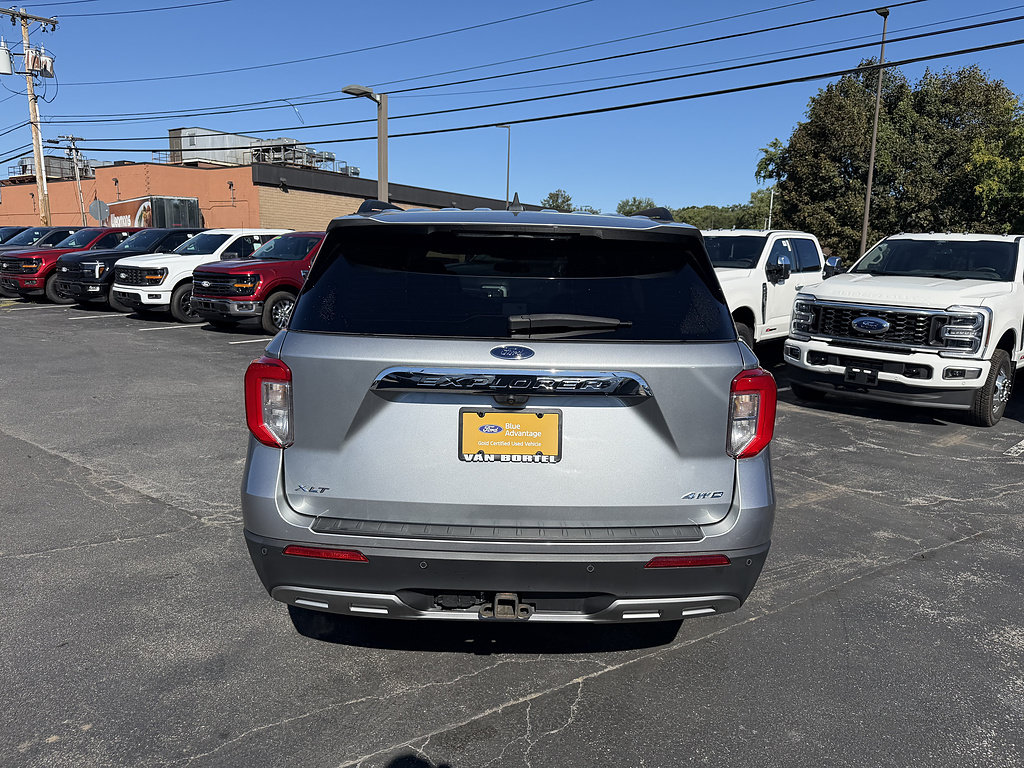 Certified 2023 Ford Explorer XLT w/ Equipment Group 202A AWD/4WD image 5
