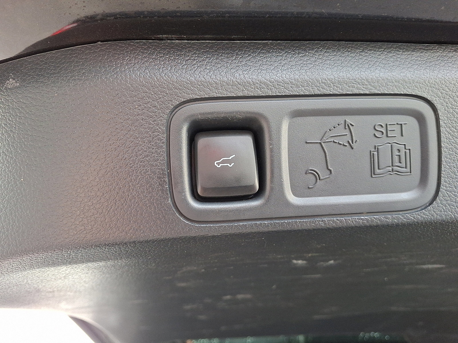 Certified 2023 Ford Expedition Max XLT image 32