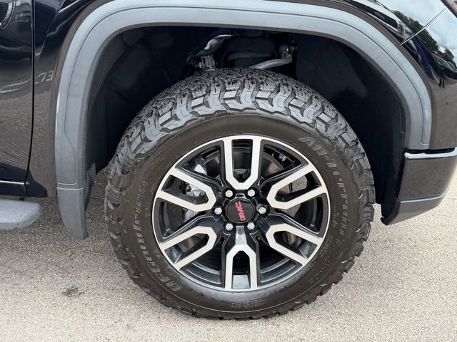 Used 2023 GMC Sierra 1500 AT4 w/ AT4 Premium Package AWD/4WD image 18