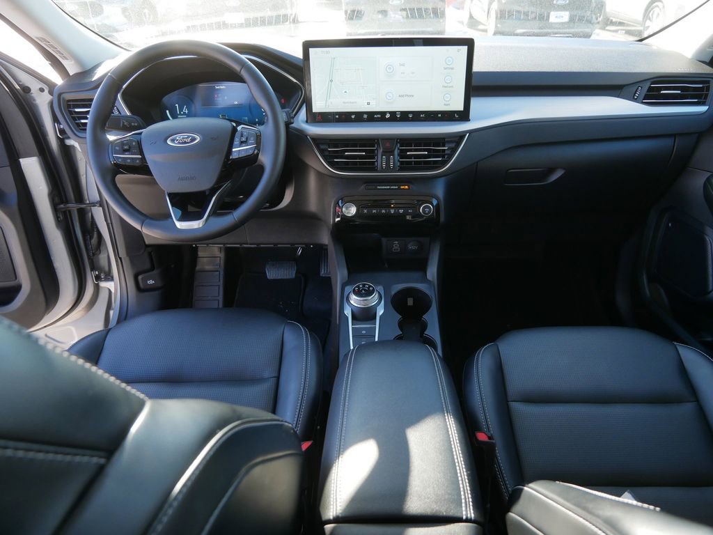 Certified 2024 Ford Escape Platinum image 19