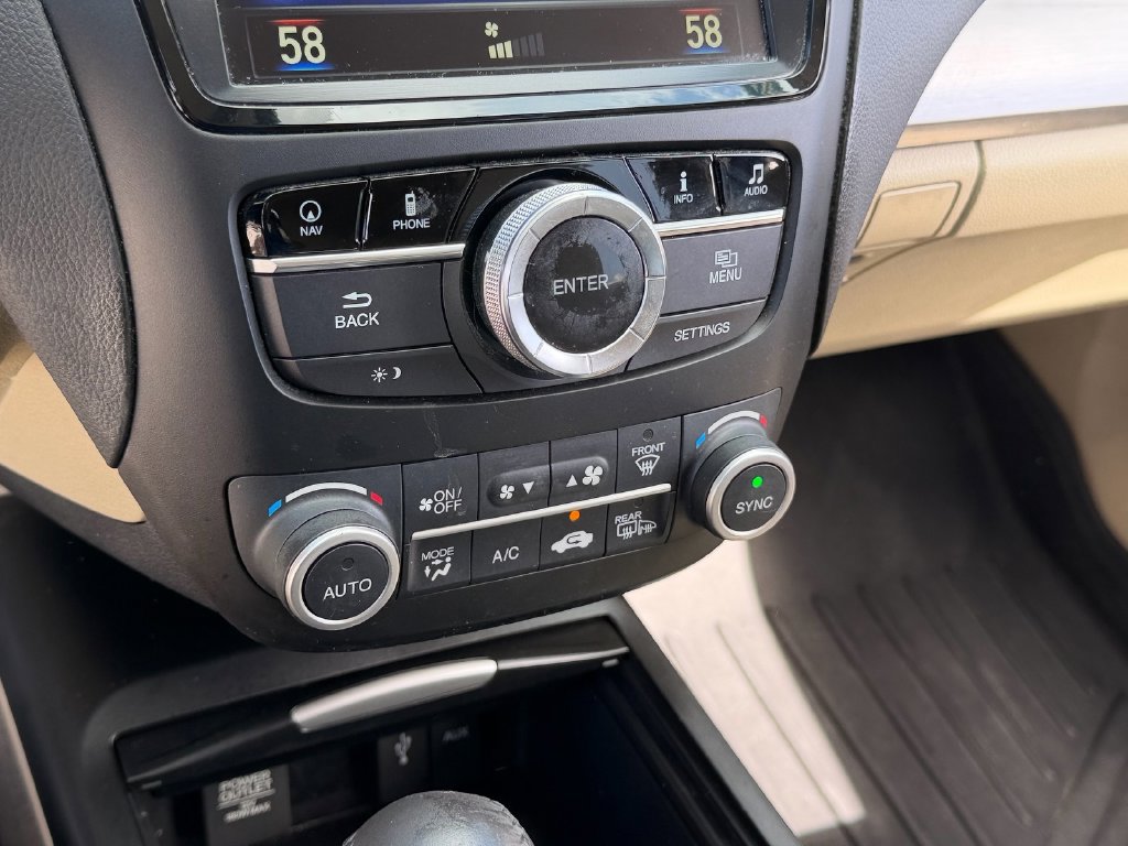 Used 2017 Acura RDX w/ Tech & AcuraWatch Plus Pack FWD image 20