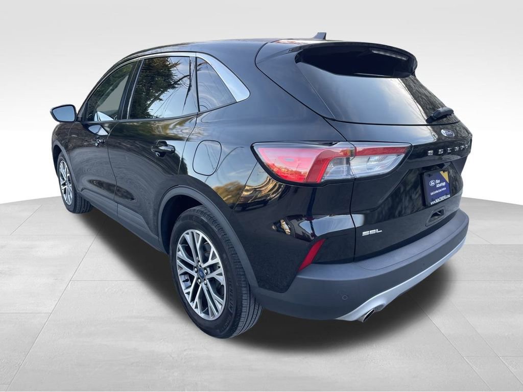 Certified 2022 Ford Escape SEL image 3