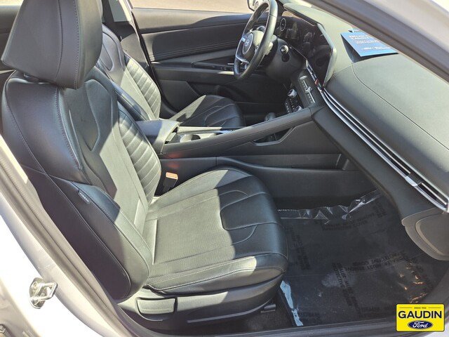 Used 2024 Hyundai Elantra Limited FWD image 16