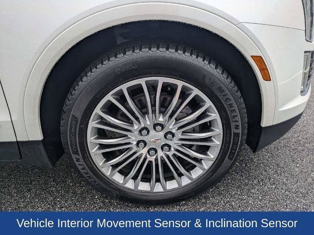 Used 2017 Cadillac XT5 Luxury w/ Driver Awareness Package FWD image 11