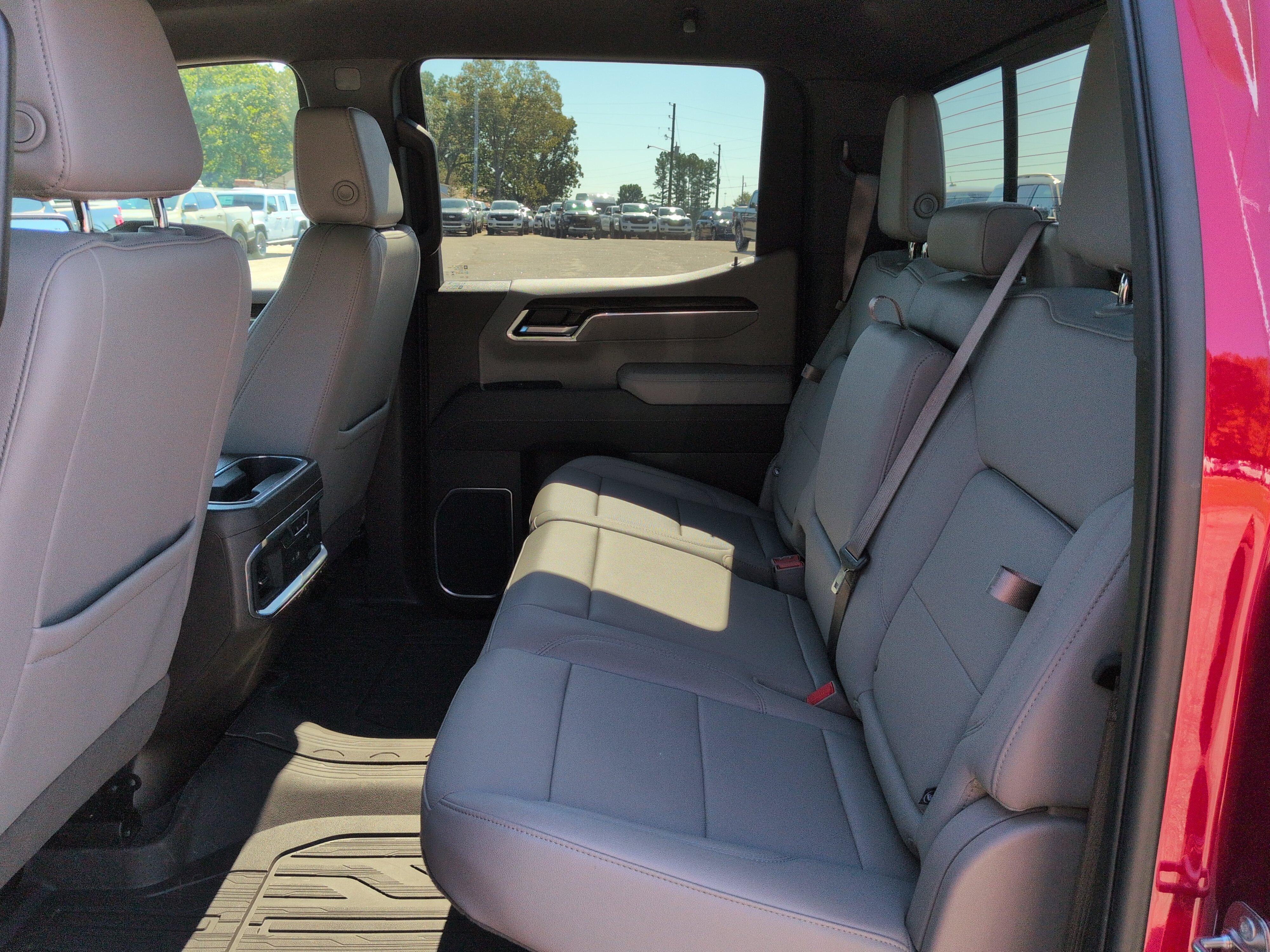 Used 2025 GMC Sierra 1500 SLT w/ SLT Premium Plus Package AWD/4WD image 12