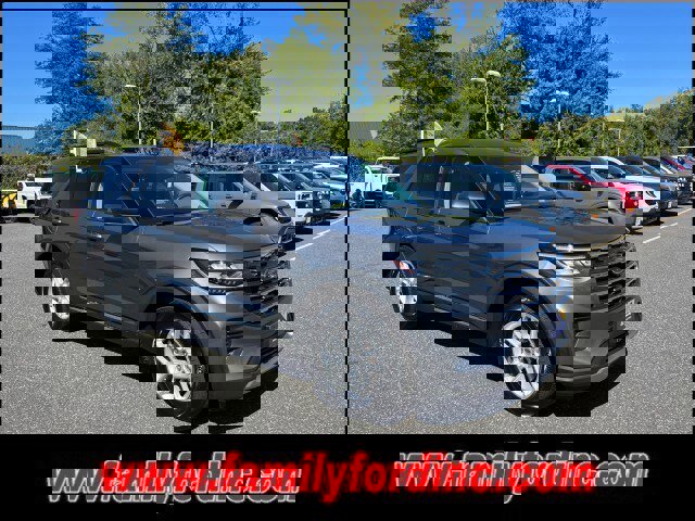 Certified 2025 Ford Explorer Active