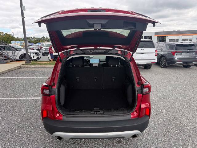 Certified 2025 Ford Escape Active w/ Tech Pack #1 AWD/4WD image 8