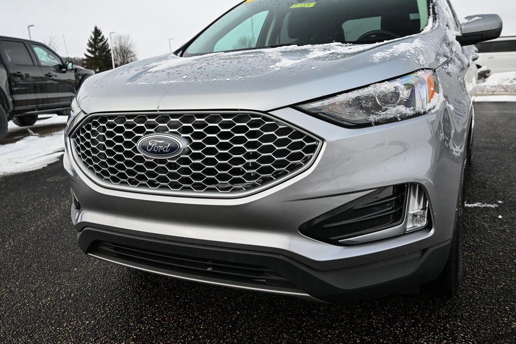 Certified 2024 Ford Edge SEL w/ Convenience Package image 2