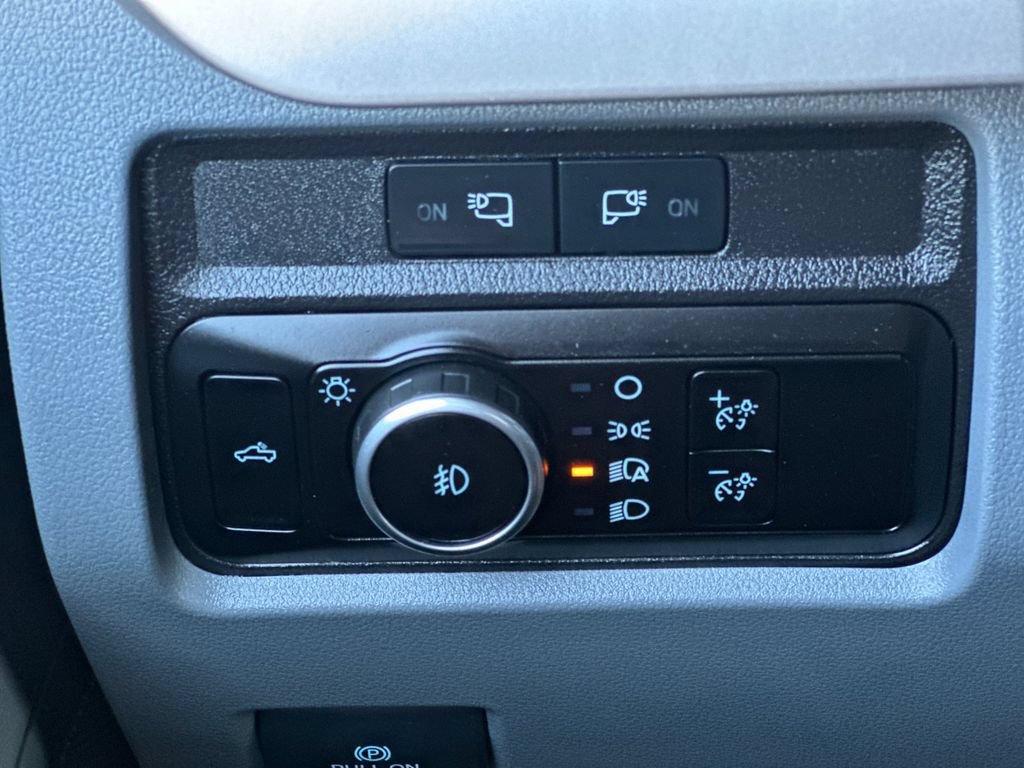 Certified 2024 Ford F350 XLT w/ 360-Degree Camera Package AWD/4WD image 24
