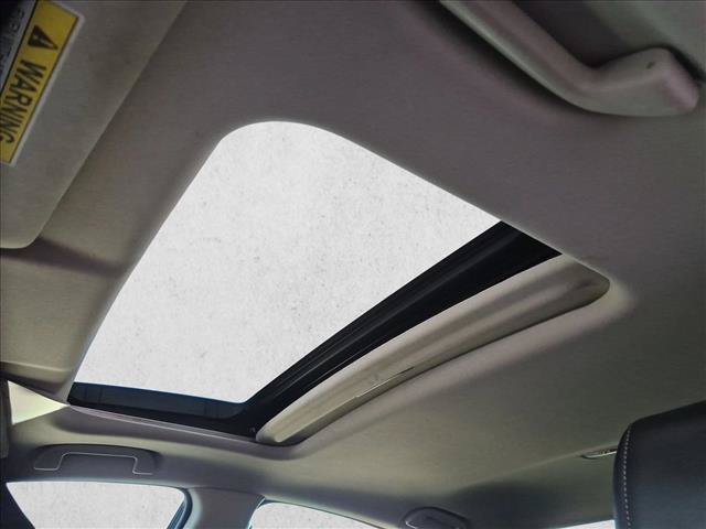 Used 2019 Honda Insight Touring image 16