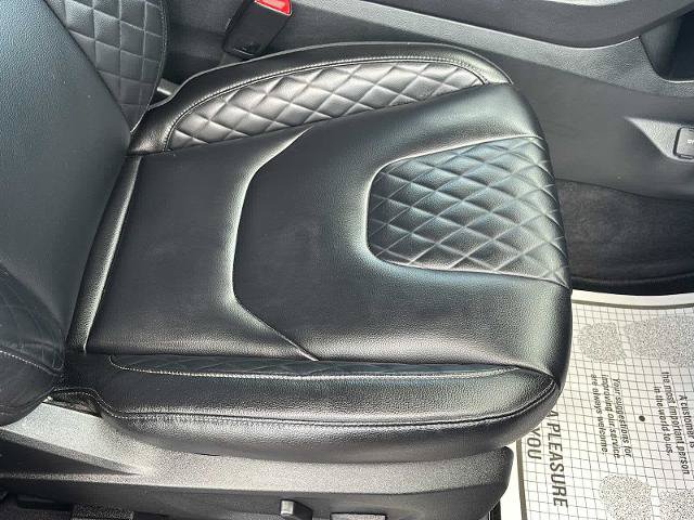 Certified 2024 Ford Edge Titanium AWD/4WD image 29