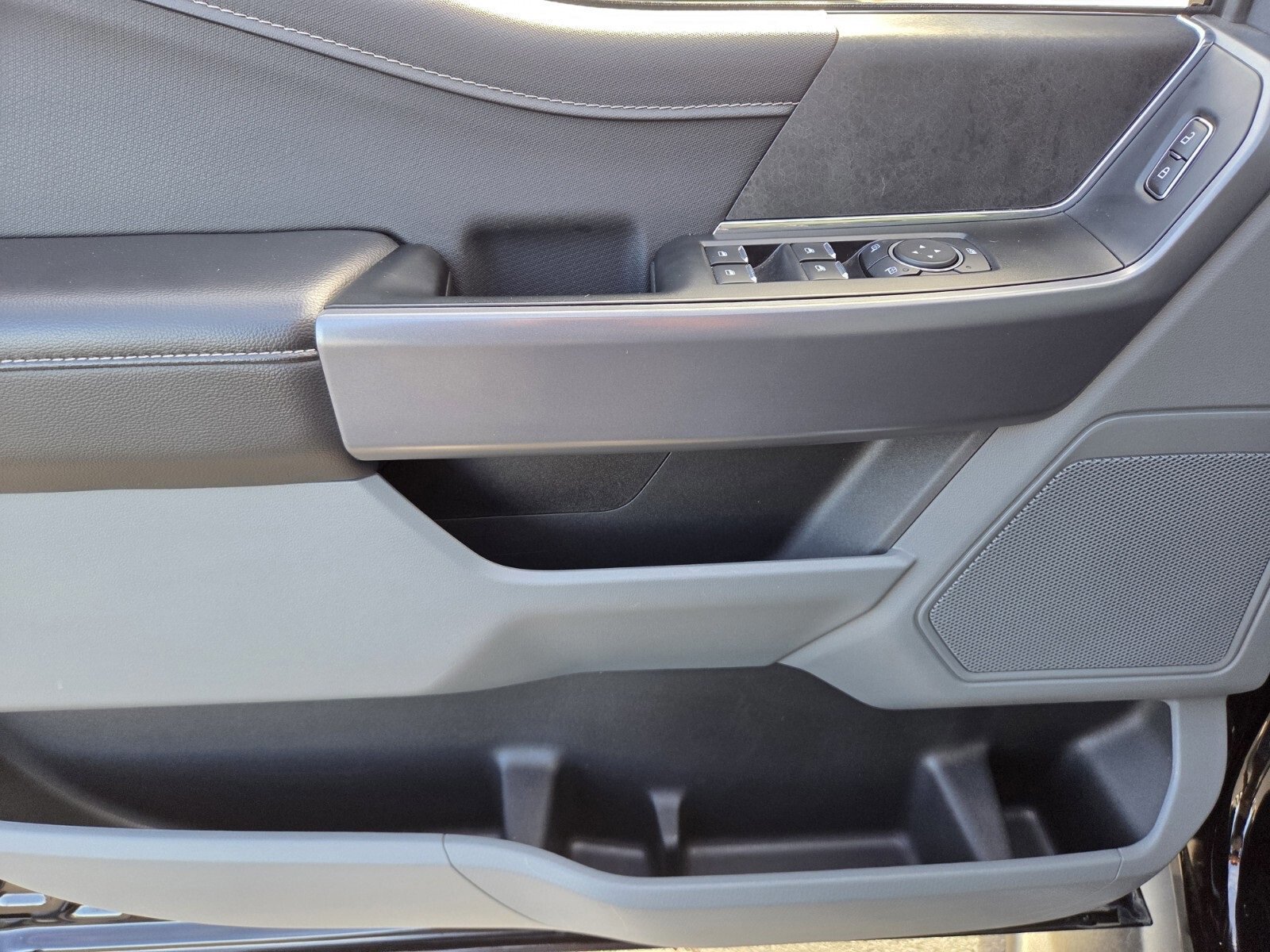 Certified 2025 Ford F150 XLT w/ Equipment Group 301A Standard image 17